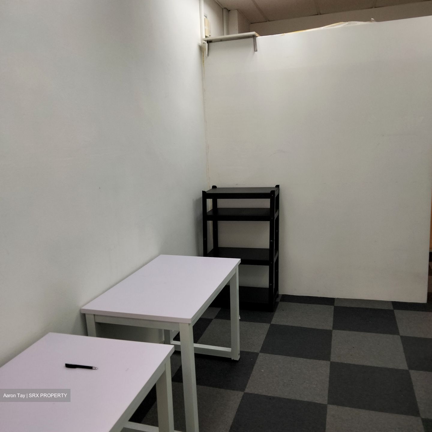 Hotel Royal (D11), Office #457857041